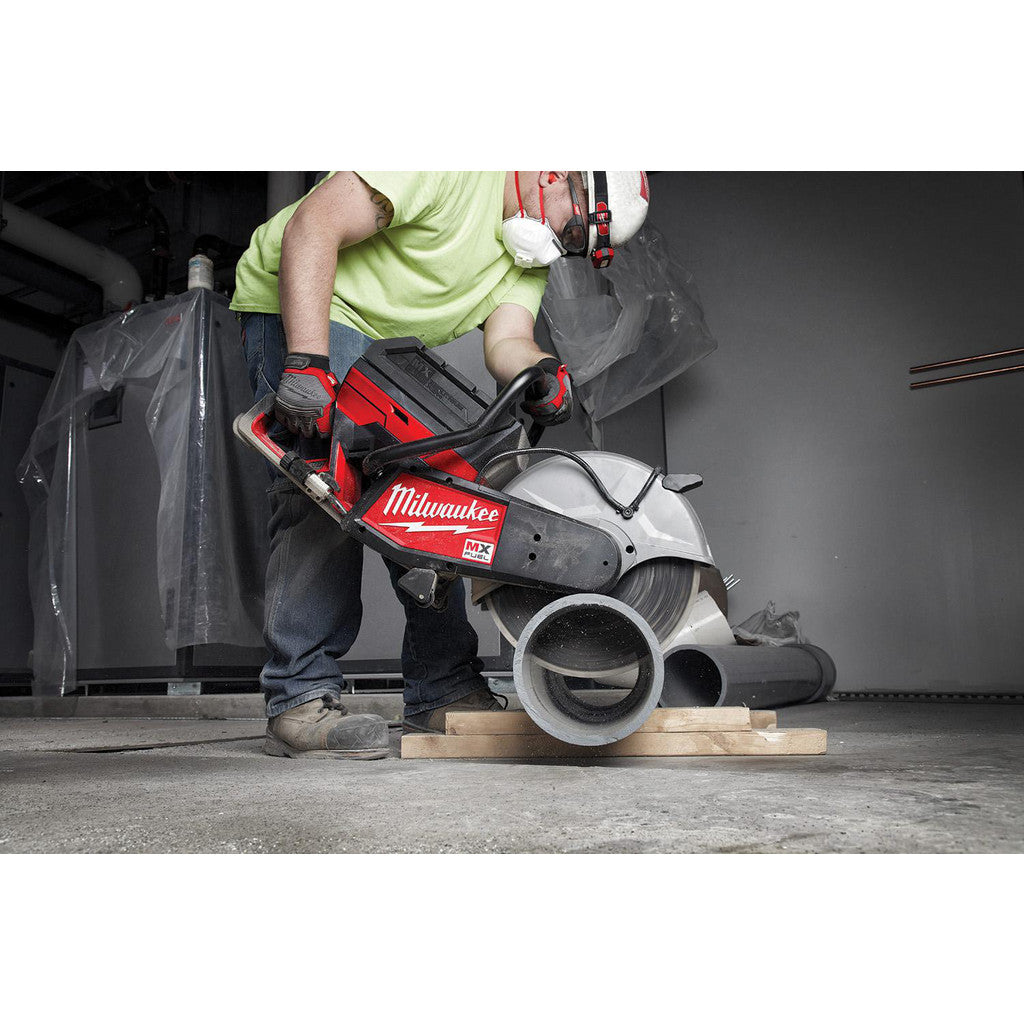 Milwaukee MX FUEL 14 In. Cut-Off Saw Kit