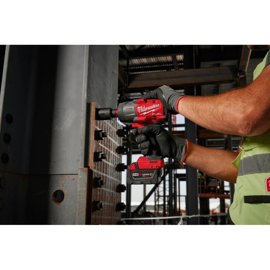 Milwaukee M18 FUEL 1/2 In. High Torque Impact Wrench Kit